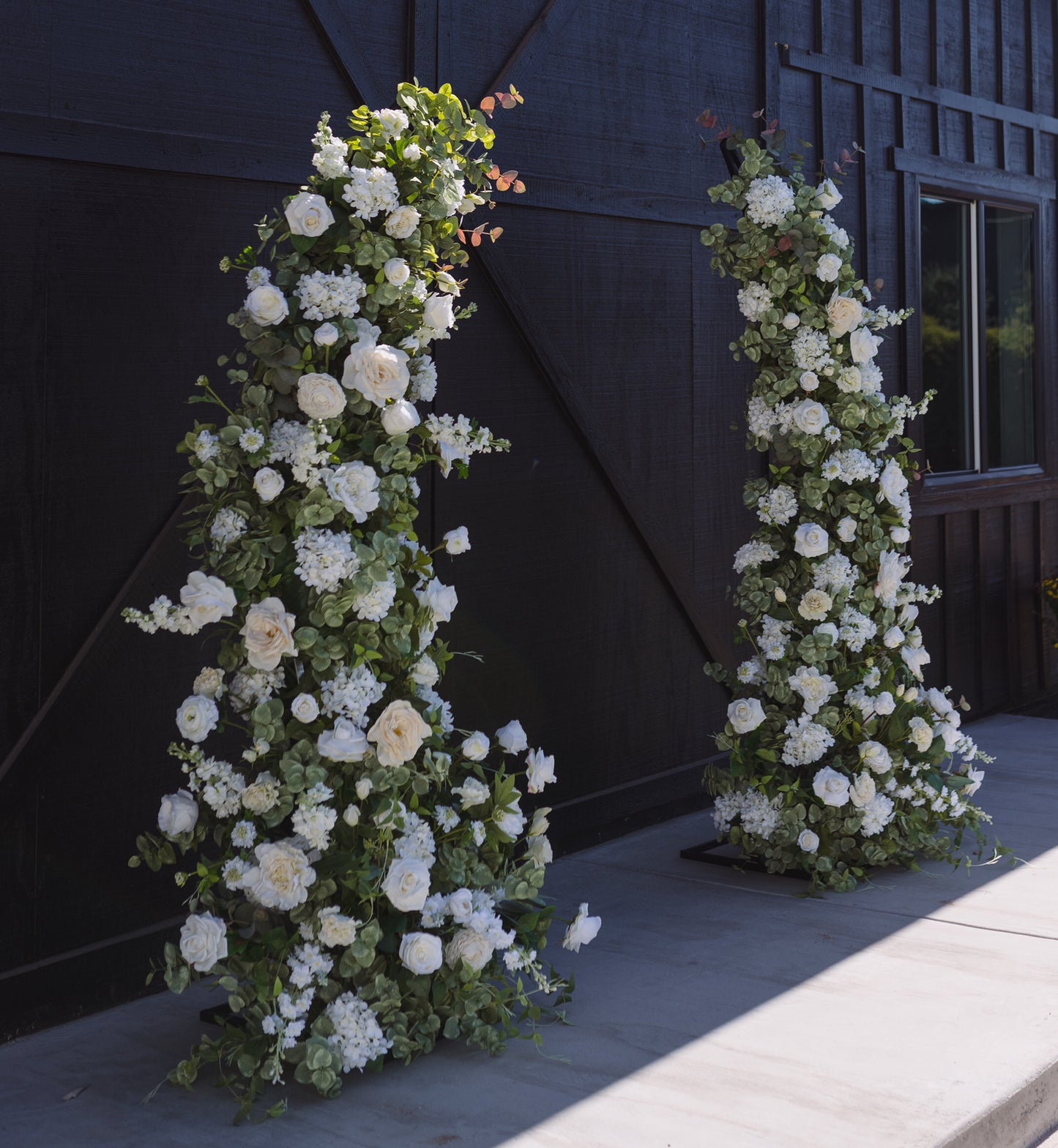 The  Georgiana Floral Pillars